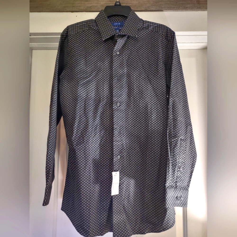 NWT Apt. 9 Premier Flex Slim Fit Button up